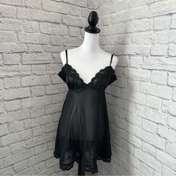 Victoria secret black lace lingerie - Picture 2 of 8